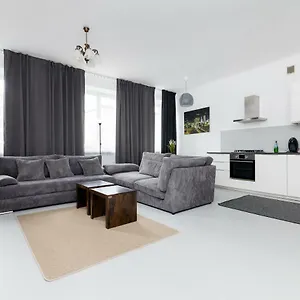 Apartment Centre